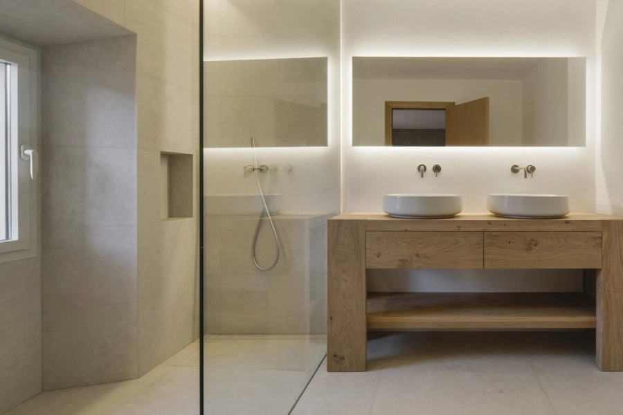 Ilustración de un baño reformado